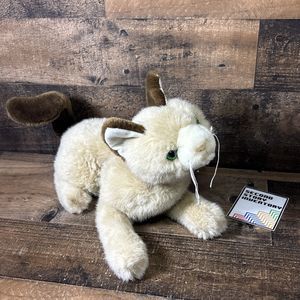 Oshko International Cat Plush Pellet Stuffed Animal Green Eyes CUT WHISKERS